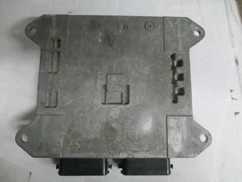 وحدة التحكم في المحرك ECM 2.3L تناسب 04-05 متوافقة مع Mazda 3 L3S3 18 881B L3S318881B in Saudi Arabia