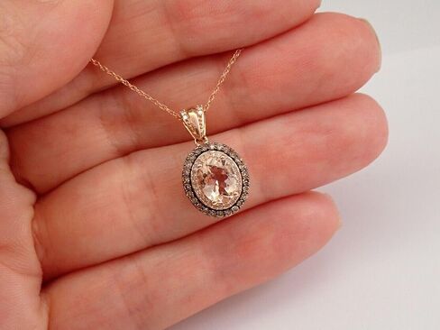 قلادة نسائية بيضاوية الشكل 3.00 قيراط من مورغانيت الخوخ والألماس البني والأبيض مع سلسلة 18 بوصة مطلية بالذهب الوردي عيار 14 قيراط 925 فضي in Kuwait
