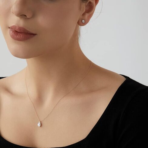 قلادة سوليتير من الذهب الصلب الحقيقي عيار 10 أو 14 قيراط للنساء من DIAMONBLISS in Kuwait