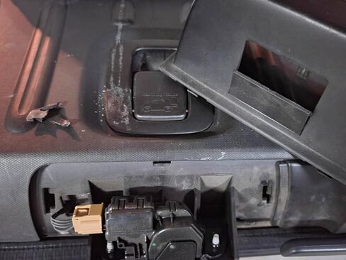 مقبض غطاء قفل صندوق السيارة متوافق مع Smart Fortwo 453 Gen 3 2014-2021 in Saudi Arabia