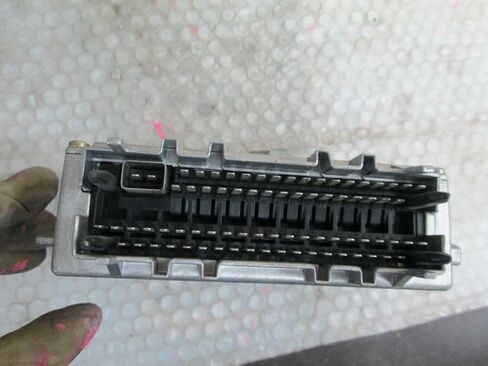Engine ECM Control E500 Fits 94-95 Compatible with Mercedes E-Class 016 545 14 32 0165451432 in Saudi Arabia