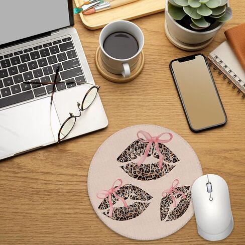 لوحة ماوس Coquette Pink Bow Leopard Lips للمكتب، لوحة ماوس Preppy Girly Y2K Cheetah Print Kiss Lips Mouse للعمل فأرة لاسلكية لأجهزة الكمبيوتر المحمول وملحقات مكتب الكمبيوتر المحمول، 7.9 × 7.9 بوصة in Saudi Arabia