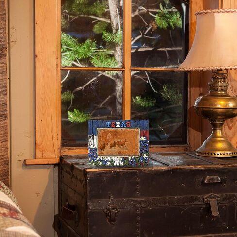 BestGiftEver Faux Wood with Bluebonnets Accent Photo Frame (4x6) - Texan American Tabletop Decor | Rustic Picture Frame for Western Home Decor - Ideal Gift for Ranch and Farmhouse Theme Lovers in Saudi Arabia