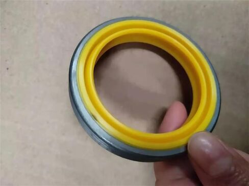 Oil seal yellow lips for engines, transmissions, excavators(83.5x108.2x14) in Saudi Arabia