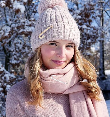 4Pcs Shawl Pin, Decorative Safety Pins for Clothing Shawl Scarf Pin Crystal Decorative Brooch Pins for Women Clothing, Stylish Shawls Clips for Dresses Shirt Backpacks Hats Jewelry in Kuwait