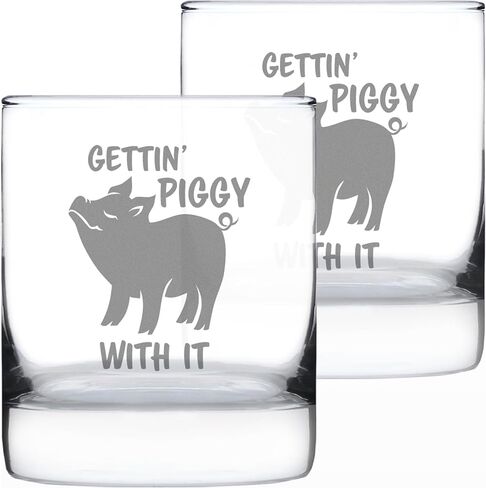Gettin Piggy With It - هدايا زجاجية مضحكة على شكل خنزير ويسكي روكس للرجال والنساء - ديكور كأس شرب الويسكي الممتع in Kuwait