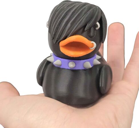 تمثال Emo Goth Duck مع ثقوب وياقة بانك - ديكور جمالي بديل للمكتب أو الرف - هدية قابلة للتحصيل - مطبوعة ثلاثية الأبعاد في كندا in Saudi Arabia