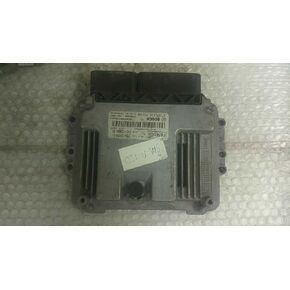 Engine ECM Control Module Fits 12-14 Compatible with Ford Focus CM5A-12A650-ZH CM5A12A650ZH in Kuwait