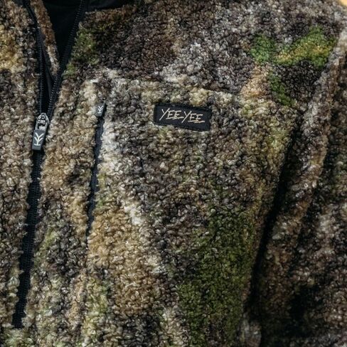 سترة Yee Yee Apparel بلوفر شيربا - سترة صوف شيربا نصف سحاب مموهة للرجال مع جيبين وحزام خصر مطاطي (متوسط) in Kuwait