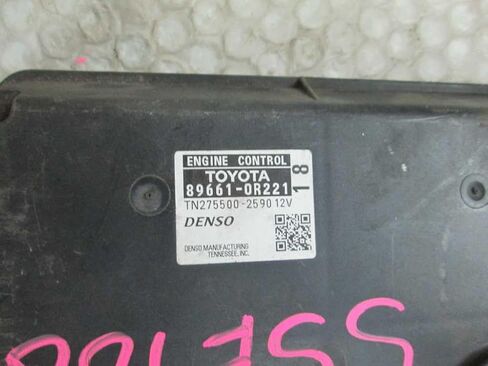 وحدة التحكم في المحرك ECM 4WD تناسب 2011 11 متوافقة مع Toyota RAV4 89661-0R221 896610R221 in Saudi Arabia