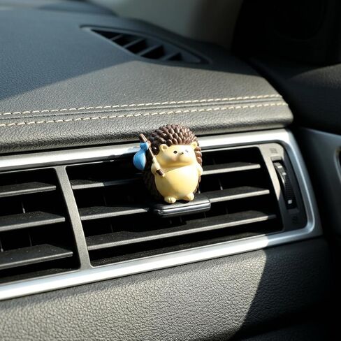 7 قطع ديكور لوحة قيادة السيارة على شكل قنفذ لطيف مع ملصقات، وديكور شاشة الكمبيوتر، وإكسسوارات السيارة الجمالية للنساء in Kuwait