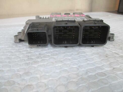 وحدة التحكم في المحرك ECM تناسب 11-12 MINI Clubman 7 620 986 7620986 7 620 986-0 in Saudi Arabia