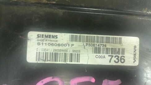 Engine ECM Electronic Control Module Fits 00 Compatible with Volvo 40 Series 30614736 in Saudi Arabia