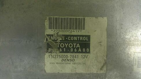 وحدة التحكم ECM للمحرك تناسب 03-04 متوافقة مع Toyota Camry 89661-06A00 8966106A00 in Saudi Arabia