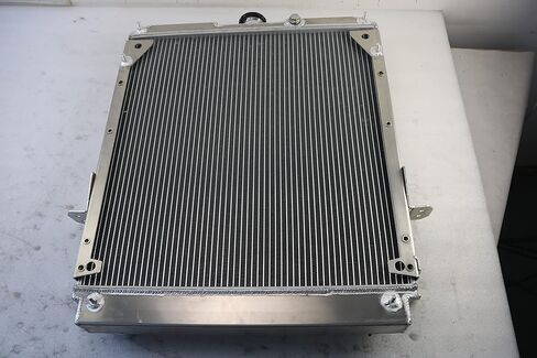 3 Row Aluminum Radiator Replacement for 1994-2016 Isuzu NPR & Chevy GMC W3500 W4500 Forward Truck 3.9 4.8 V8 5.7 6.0 Radiators in Kuwait