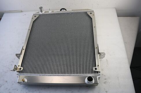 3 Row Aluminum Radiator Replacement for 1994-2016 Isuzu NPR & Chevy GMC W3500 W4500 Forward Truck 3.9 4.8 V8 5.7 6.0 Radiators in Kuwait