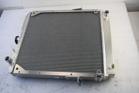 3 Row Aluminum Radiator Replacement for 1994-2016 Isuzu NPR & Chevy GMC W3500 W4500 Forward Truck 3.9 4.8 V8 5.7 6.0 Radiators in Kuwait