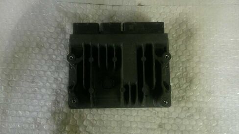 وحدة التحكم ECM للمحرك تناسب 20-21 متوافقة مع Toyota RAV4 89661-0RA70 896610RA70 in Saudi Arabia