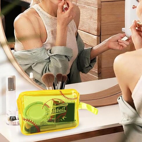 24 قطعة من حقيبة مستحضرات التجميل اللينة، حقيبة البيسبول، هدايا الكرة اللينة لفريق كرة القدم، حقائب مكياج محمولة شفافة من مادة PVC، منظم لحفلات سفر مدرب الكرة اللينة in Kuwait