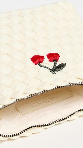 حقيبة مستحضرات تجميل بورتوفينو بيتي للسيدات من نجدي، ملح (كرزي)، مقاس واحد in Kuwait