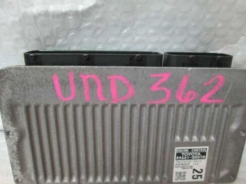 وحدة التحكم الإلكترونية للمحرك ECM FWD تناسب 13 RAV4 89661-0R070 896610R070 in Saudi Arabia