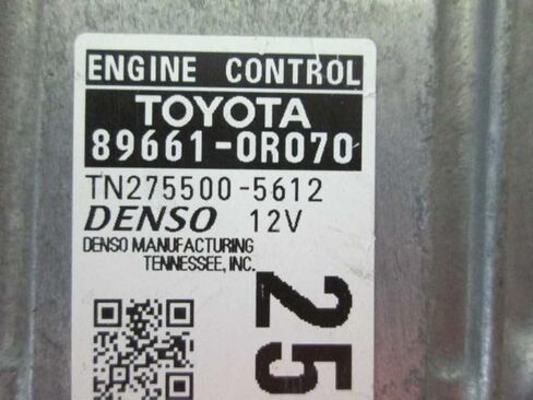 وحدة التحكم الإلكترونية للمحرك ECM FWD تناسب 13 RAV4 89661-0R070 896610R070 in Saudi Arabia