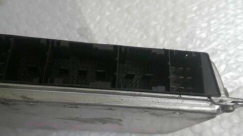 Engine ECM Electronic Control Module Fits 99-00 Compatible with BMW 528i 7 505 517 7505517 in Saudi Arabia