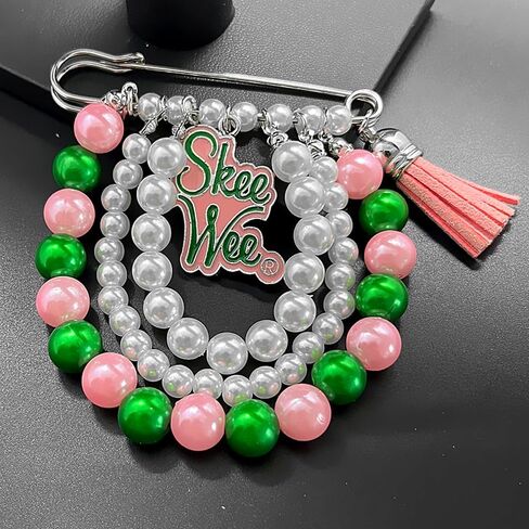 ALPHA Sorority Imitation Pearl Tassel Brooch With SKEEWEE Enamel Letter Charms Pink Green Beads Chain DIY Pin For Sorority Women in Kuwait