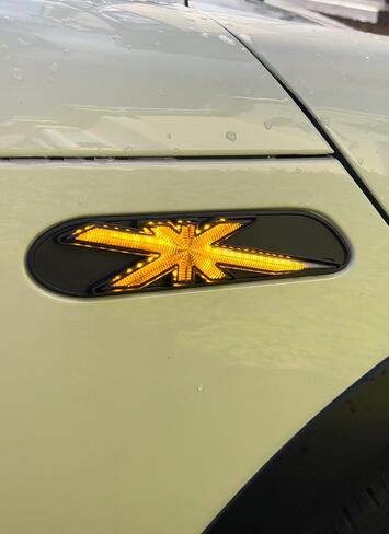 Dynamic Blinking Side Marker LED Lights for Mini Cooper R50 R52 R53, Union Jack, Amble, Sequential Flowing (Center to Both Sides) in Kuwait