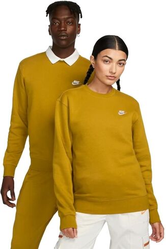 Nike Men's Club Graphic Fleece Crew in Saudi Arabia