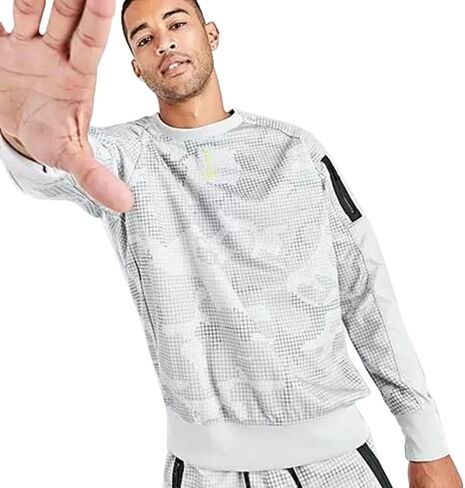 Nike Men's Club Graphic Fleece Crew in Saudi Arabia