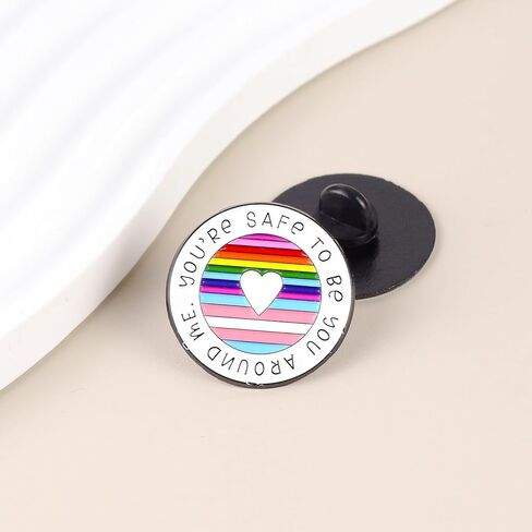 أنت آمن لتكون أنت حولي بروش الدبوس، دبوس المينا حليف LGBT، هدية شهر الفخر لصديق داعم للمثليين المثليين والمتحولين جنسيًا، دبابيس فخر LGBTQ، شارة طية صدر السترة بعلم قوس قزح، ملحقات حقوق الكوير in Kuwait