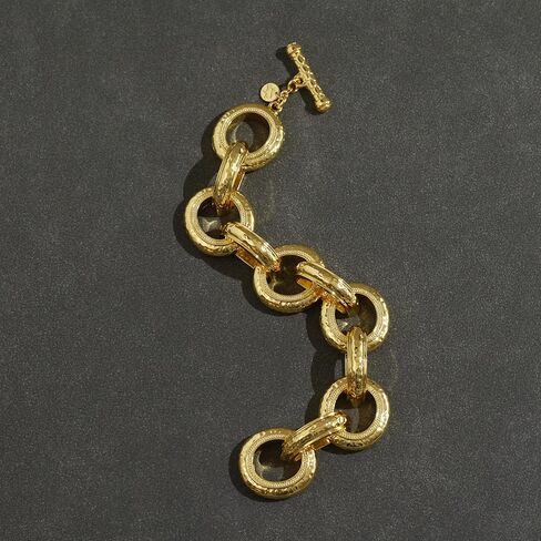 Chunky Hammered Toggle Bracelet 8.5 Inch 18k Gold Plated Modern Sophisticated Statement Hypoallergenic Versatile Jewelry Gift for Women in Saudi Arabia