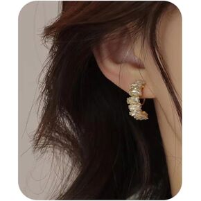 أقراط كريستال نصف دائرية للنساء - أقراط مرصعة بأحجار الراين المتلألئة تشيكوسلوفاكيا أقراط هوجي أنيقة وعصرية لحفلات الزفاف والارتداء اليومي in Kuwait