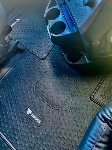 All-Weather 4-Piece Rubber Floor Liner Set Compatible with Freightliner Cascadia 126 (2017–Present) – Heavy-Duty Waterproof Semi Truck Mats – Durable, Easy to Clean, Non-Slip Interior Protection in Kuwait