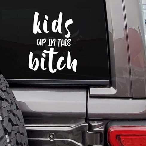 توزيعات MAZ - ملصق Kids Up in This Bitch - ملصق فينيل طويل الأمد للنافذة - ملصق مقاوم للماء قابل للإزالة لمصد الشاحنة - قابل للاستخدام في الداخل والخارج - سهل الاستخدام للسيارة والشاحنة وسيارات الدفع الرباعي - MAZ-348 in Saudi Arabia