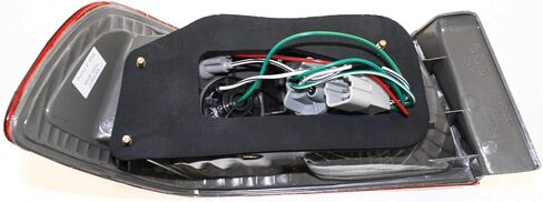 Garage-Pro Tail Light for TOYOTA CAMRY 2000-2001 RH Assembly Japan/USA (FKI and NAL Brand) Built in Saudi Arabia