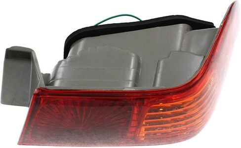Garage-Pro Tail Light for TOYOTA CAMRY 2000-2001 RH Assembly Japan/USA (FKI and NAL Brand) Built in Saudi Arabia
