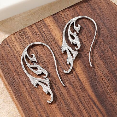 Bohemian Style Copper Material Craftsmen Make Hollow Leaf Earrings, Retro Women's Hanging Earrings, Simple Earrings Suitable for Daily Travel Wear in Saudi Arabia