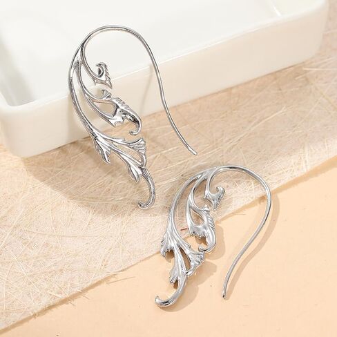 Bohemian Style Copper Material Craftsmen Make Hollow Leaf Earrings, Retro Women's Hanging Earrings, Simple Earrings Suitable for Daily Travel Wear in Saudi Arabia