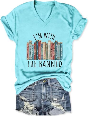 قمصان لمحبي الكتب للنساء، قمصان أنا مع المحظورة، قمصان جرافيكية للمعلم، دودة الكتب، أمين المكتبة، تي شيرت كاجوال برقبة على شكل حرف V in Kuwait