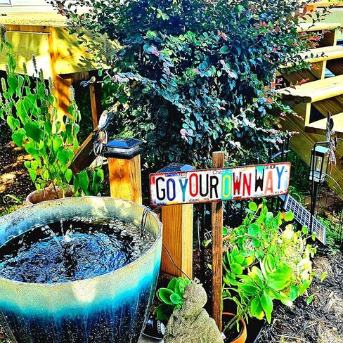 Vintage Pig Crossing Street Sign Wall Decor Metal Tin Signs for Bar Home Bedroom Garage in Kuwait