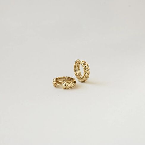 CAITLYNMINIMALIST 18K Gold-Plated & Silver Chunky Hoop Huggie Earrings – 9mm–12mm Thick Mini Hoops for Ear Stacking, Everyday Minimal Jewelry in Saudi Arabia