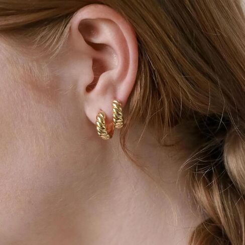 CAITLYNMINIMALIST 18K Gold-Plated & Silver Chunky Hoop Huggie Earrings – 9mm–12mm Thick Mini Hoops for Ear Stacking, Everyday Minimal Jewelry in Saudi Arabia