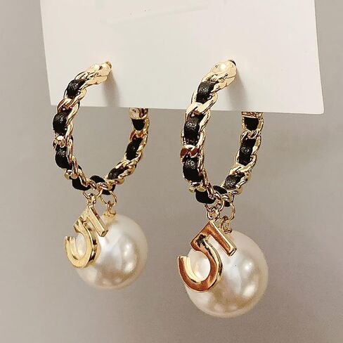 Vintage Number 5 Pearl Hoop Earrings Elegant Pearl Hoop Earrings for Women, Trendy Black Chain Gold Plated Number 5 Dangle Earrings in Saudi Arabia