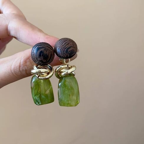 Retro Geometric Statement Earrings for Women Lightweight Resin Imitation Amber Stone Wooden Ball Charms Dangle Drop Earring Vintage Christmas Holiday Birthday Jewelry Gifts in Saudi Arabia