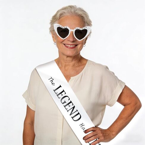 نظارات شمسية من The Legend Has Retired وشاح وقلب للنساء، ديكورات حفلات التقاعد، هدايا التقاعد للنساء، مستلزمات الحفلات in Kuwait