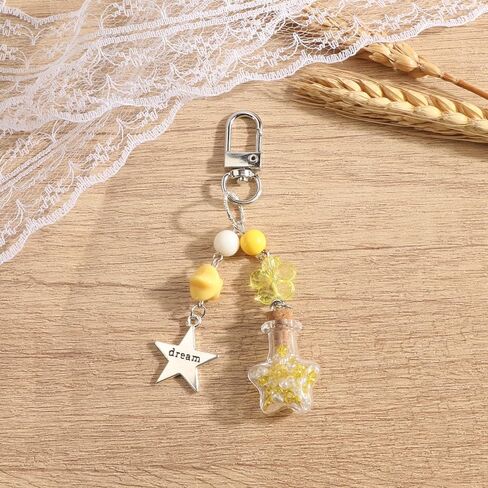 سلسلة مفاتيح مطرزة على شكل نجمة مع هدايا نجمة زجاجة متمنية للنساء والأصدقاء وأعياد الميلاد والتخرج وعيد الميلاد in Kuwait