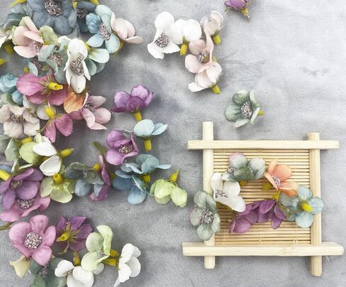 رؤوس زهور صناعية، 100 قطعة من الزهور الصغيرة للحرف اليدوية، رؤوس زهور الأقحوان الاصطناعية المزيفة زهرة حريرية لخياطة القصاصات بنفسك، تزيين تاج إكليل غطاء الرأس لديكور المنزل والزفاف in Kuwait