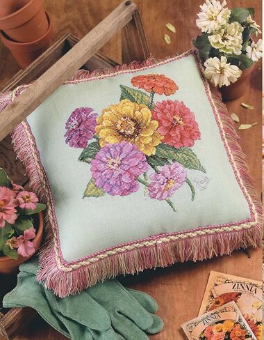 الوسائد من حديقة بولا (الفنون الترفيهية #3493) in Kuwait